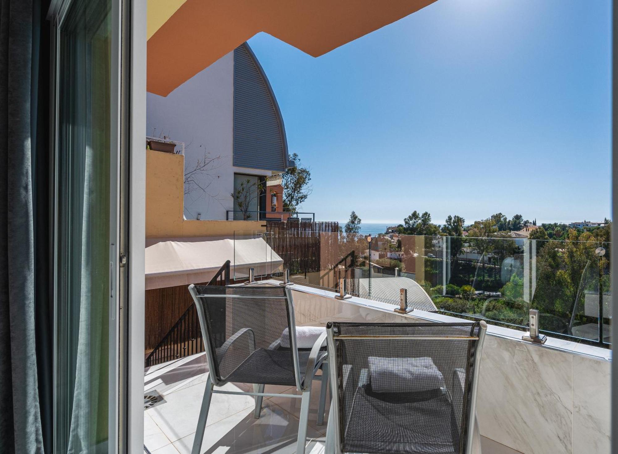 Private Luxurious Hillside Villa With Pool & Sea Views For 8 To 10 Ppl Fuengirola Bagian luar foto