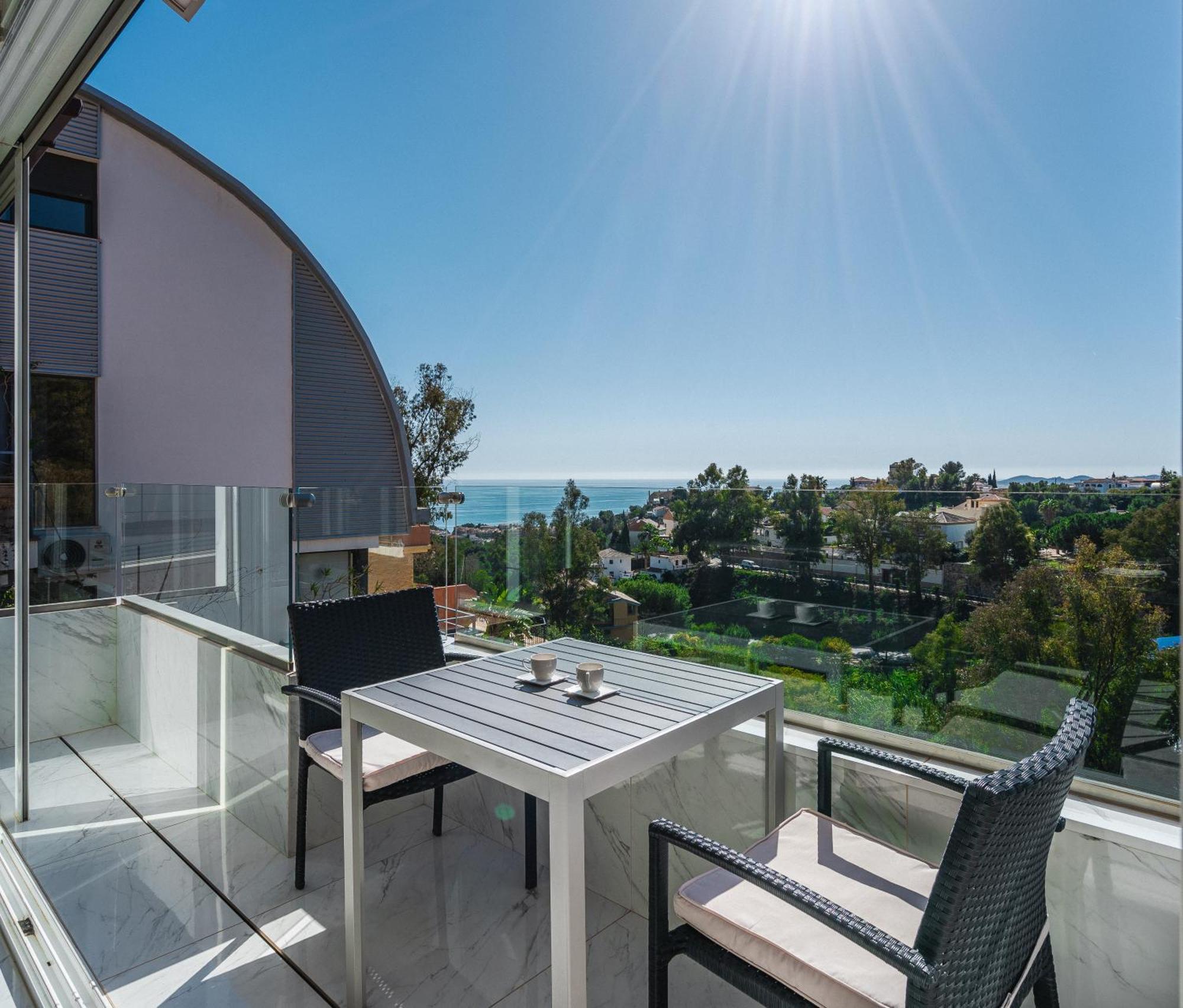 Private Luxurious Hillside Villa With Pool & Sea Views For 8 To 10 Ppl Fuengirola Bagian luar foto