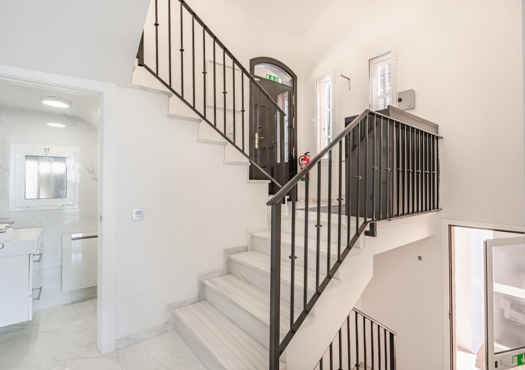 Private Luxurious Hillside Villa With Pool & Sea Views For 8 To 10 Ppl Fuengirola Bagian luar foto
