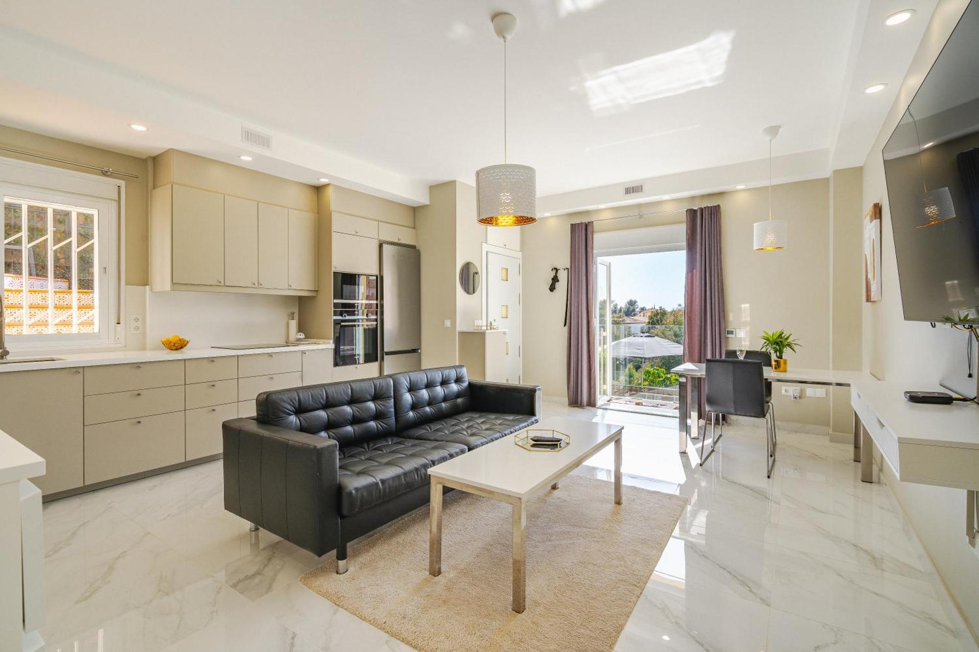 Private Luxurious Hillside Villa With Pool & Sea Views For 8 To 10 Ppl Fuengirola Bagian luar foto