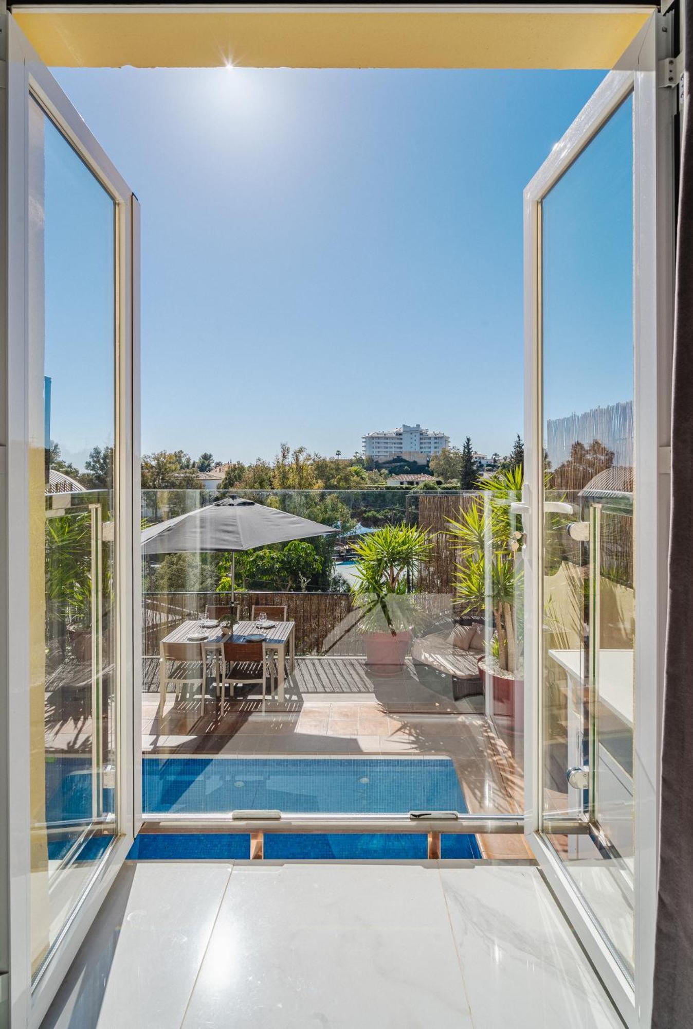 Private Luxurious Hillside Villa With Pool & Sea Views For 8 To 10 Ppl Fuengirola Bagian luar foto